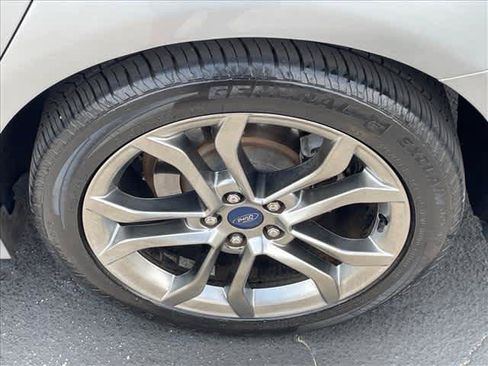 Used 2020 Ford Fusion SEL FWD image 25