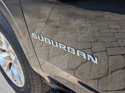 Used 2021 Chevrolet Suburban Premier w/ Premium Package image 35