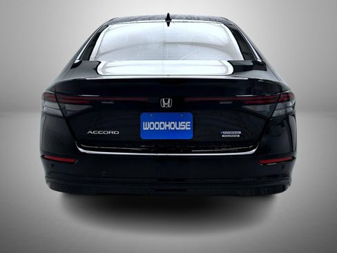 Used 2024 Honda Accord Touring image 6
