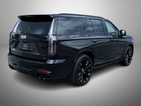 Certified 2026 Cadillac Escalade V w/ LPO, ONYX Package AWD/4WD image 5