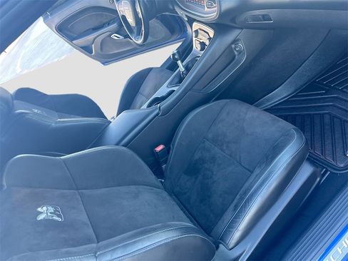 Used 2021 Dodge Challenger R/T Scat Pack w/ Shaker Package image 27