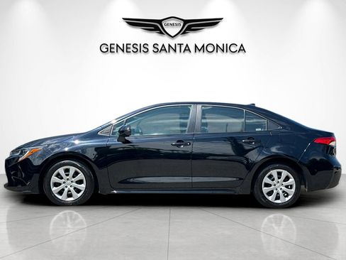 Used 2025 Toyota Corolla LE FWD image 8