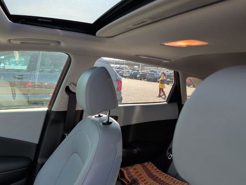 Used 2021 Hyundai Kona Limited w/ Cargo Package image 3