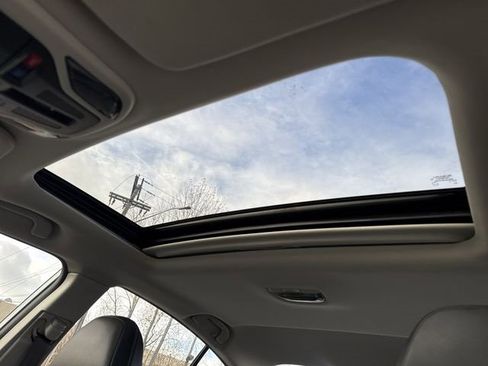 Used 2022 Subaru Legacy Limited image 19