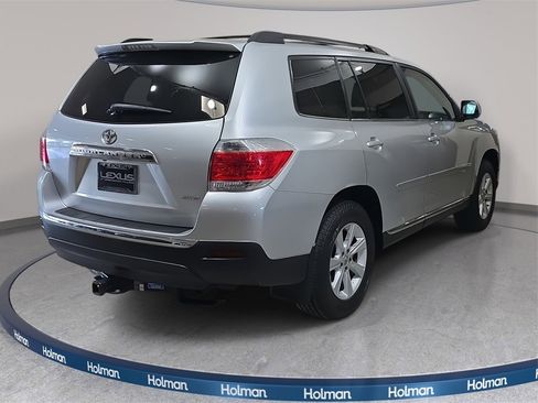 Used 2013 Toyota Highlander SE image 6