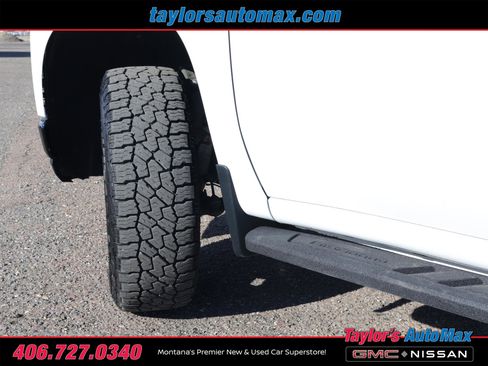 Used 2021 Chevrolet Silverado 1500 LT Trail Boss w/ LPO, Dark Essentials Package image 31