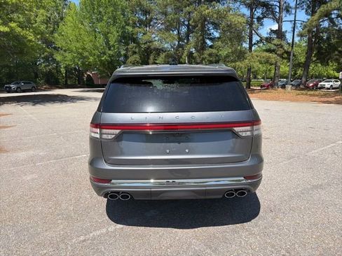 Used 2025 Lincoln Aviator Reserve w/ Luxury Package AWD/4WD image 4