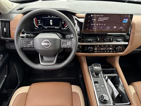 New 2026 Nissan Pathfinder Platinum w/ Cargo Package image 15