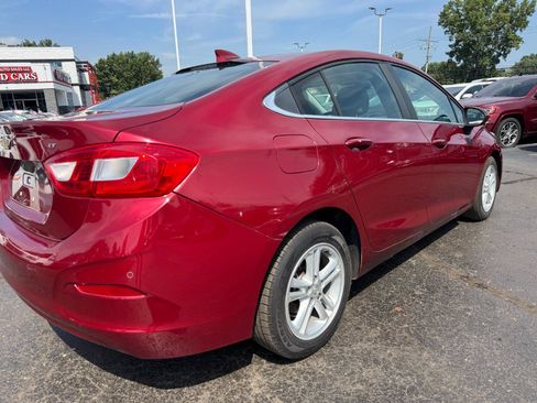 Used 2017 Chevrolet Cruze LT w/ LT True North Edition FWD image 11