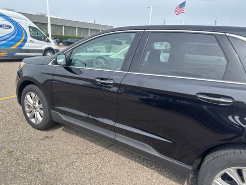 Used 2024 Ford Edge Titanium AWD/4WD image 17