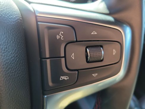 Used 2025 Chevrolet Blazer RS image 23