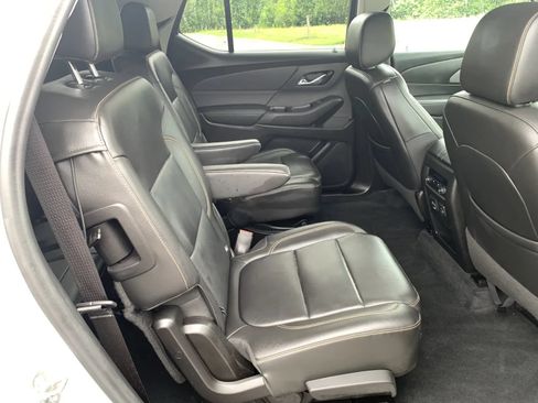 Used 2021 Chevrolet Traverse RS FWD image 33