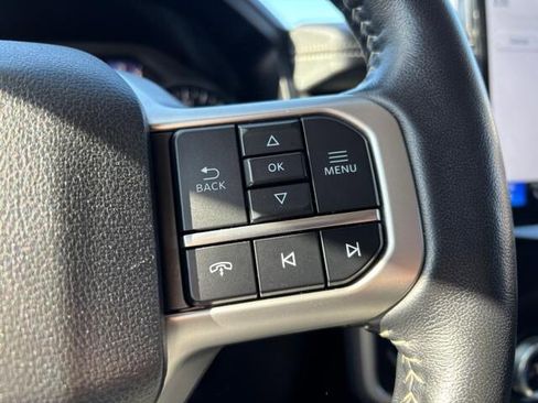 Used 2024 Ford Expedition XLT image 22