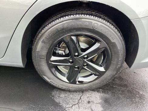 Used 2023 Chevrolet Malibu LT image 21