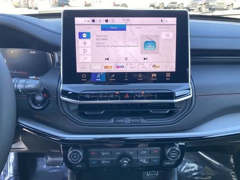 New 2026 Jeep Compass Trailhawk w/ Sun, Sound & Navigation Group image 11