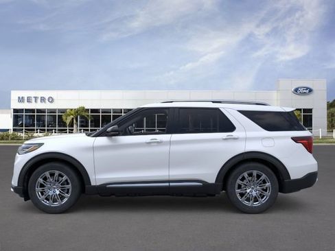 New 2026 Ford Explorer Platinum RWD image 3