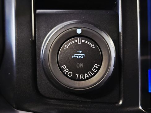 Used 2026 Ford F250 Platinum w/ Tremor Off-Road Package AWD/4WD image 14
