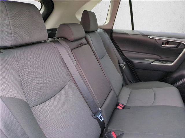 Used 2025 Toyota RAV4 XLE FWD image 18