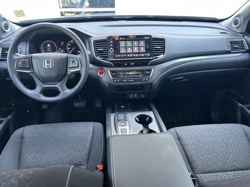 Certified 2025 Honda Ridgeline Sport image 13