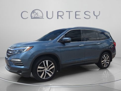 Used 2016 Honda Pilot Touring image 1