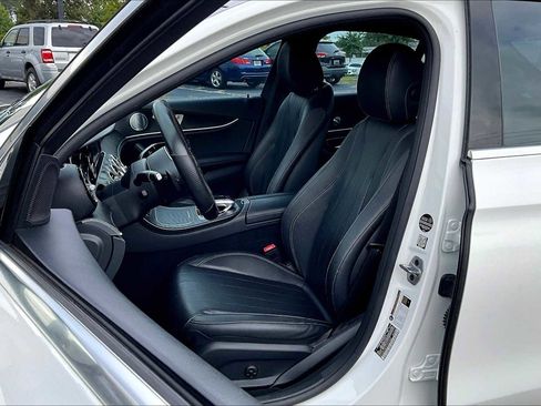 Used 2019 Mercedes-Benz E 300 image 7