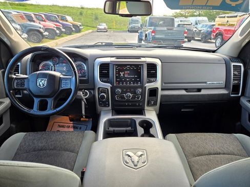 Used 2019 RAM 1500 Big Horn AWD/4WD image 18