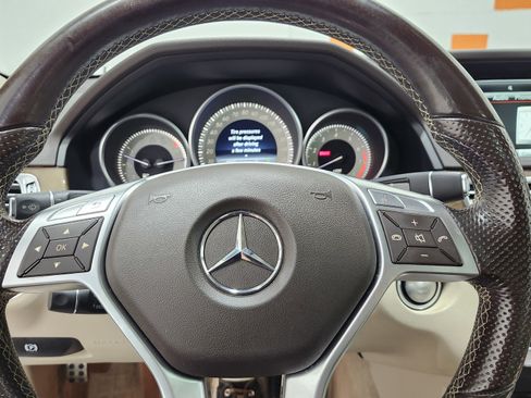 Used 2015 Mercedes-Benz E 350 4MATIC Sedan image 29