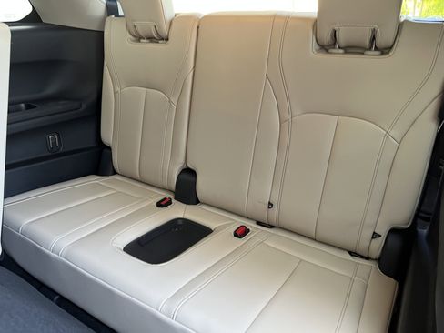 Certified 2023 INFINITI QX60 Luxe w/ Cargo Package AWD/4WD image 18