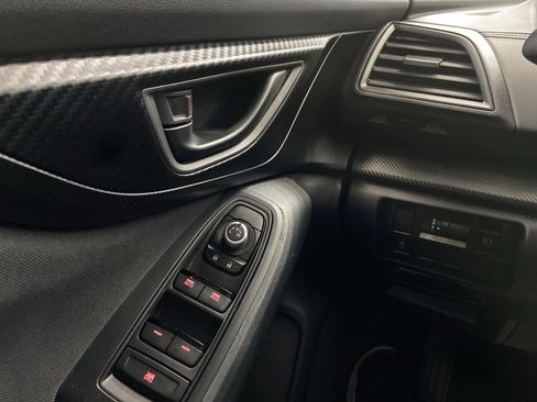 Used 2019 Subaru Impreza 2.0i Premium image 23