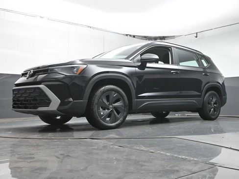 New 2026 Volkswagen Taos S FWD image 31