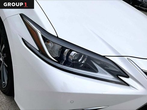Used 2023 Lexus ES 350 w/ Premium Package FWD image 25