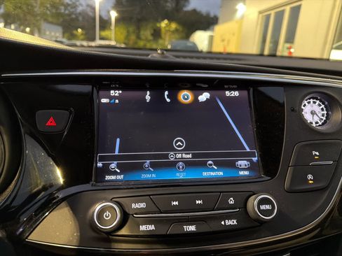 Used 2019 Buick Envision Essence image 67