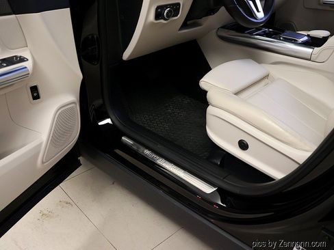 Used 2021 Mercedes-Benz GLA 250 4MATIC image 27