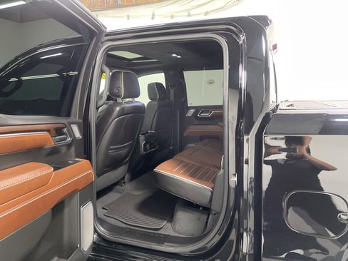 Used 2024 GMC Sierra 1500 Denali Ultimate AWD/4WD image 13