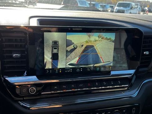 Used 2022 Chevrolet Silverado 1500 ZR2 w/ Technology Package image 25