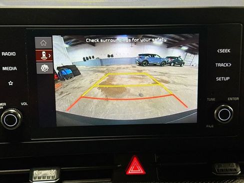 Used 2023 Kia Sportage LX image 13