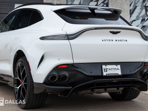 Used 2025 Aston Martin DBX 707 image 12