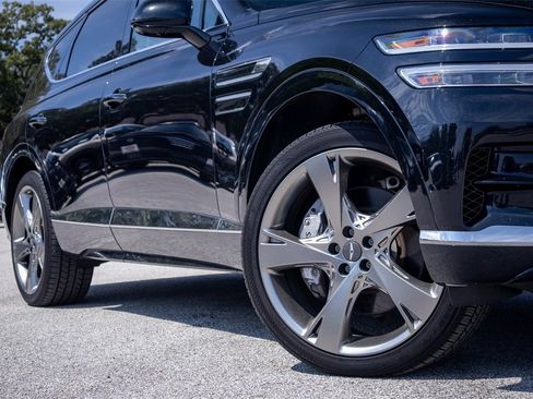 Used 2023 Genesis GV80 3.5T Advanced + w/ Prestige Package image 2