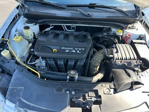 Used 2013 Chrysler 200 Touring image 11