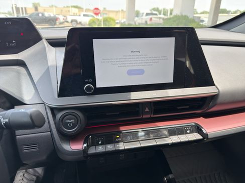 Used 2023 Toyota Prius Prime FWD image 12