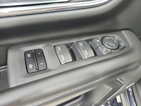 Used 2023 Chevrolet Tahoe Z71 w/ Luxury Package AWD/4WD image 42