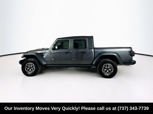 Used 2025 Jeep Gladiator Rubicon w/ Safety Group AWD/4WD image 4