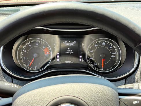 Used 2019 Jeep Cherokee Latitude Plus w/ Comfort/Convenience Group AWD/4WD image 71