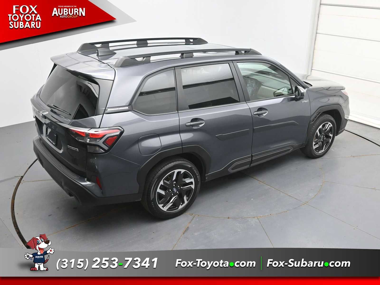 Used 2025 Subaru Forester Limited AWD/4WD image 29