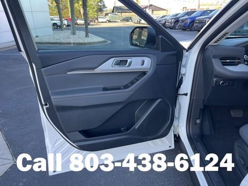 New 2026 Ford Explorer Active image 4