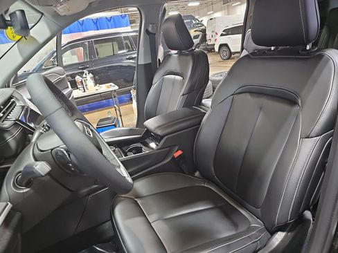 Used 2023 Jeep Grand Cherokee L Limited image 17