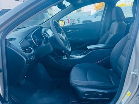 Used 2023 Chevrolet Malibu LT image 8