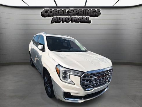 Used 2023 GMC Terrain Denali image 1