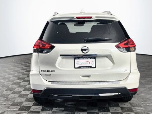 Used 2017 Nissan Rogue SL w/ SL Premium Package FWD image 7