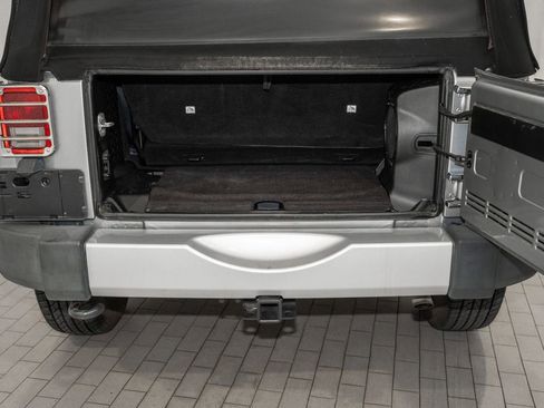 Used 2013 Jeep Wrangler Sahara image 5